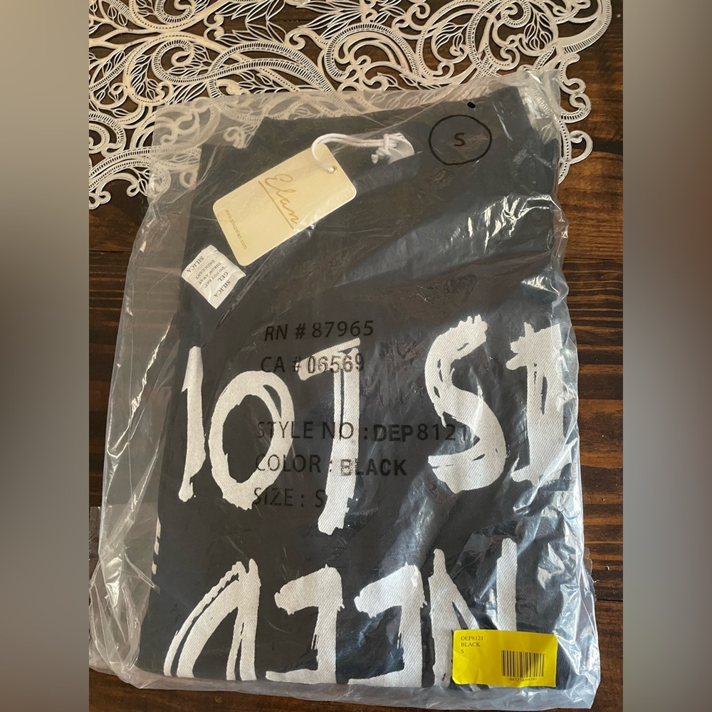 Elan Black Utility Jacket with White Slogan - Picture 6 of 6